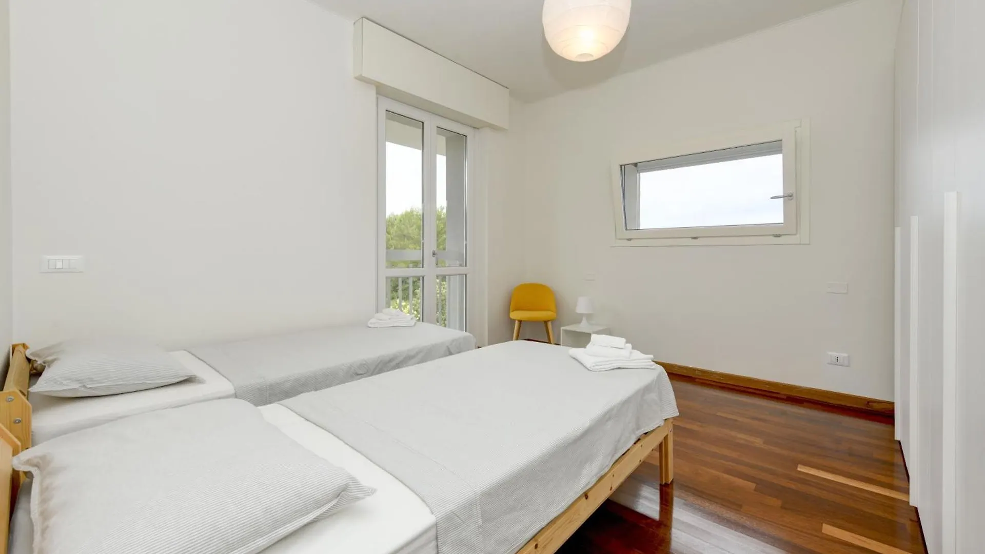 La Casa Di Olivia - Vista Lago Desenzano del Garda Italy