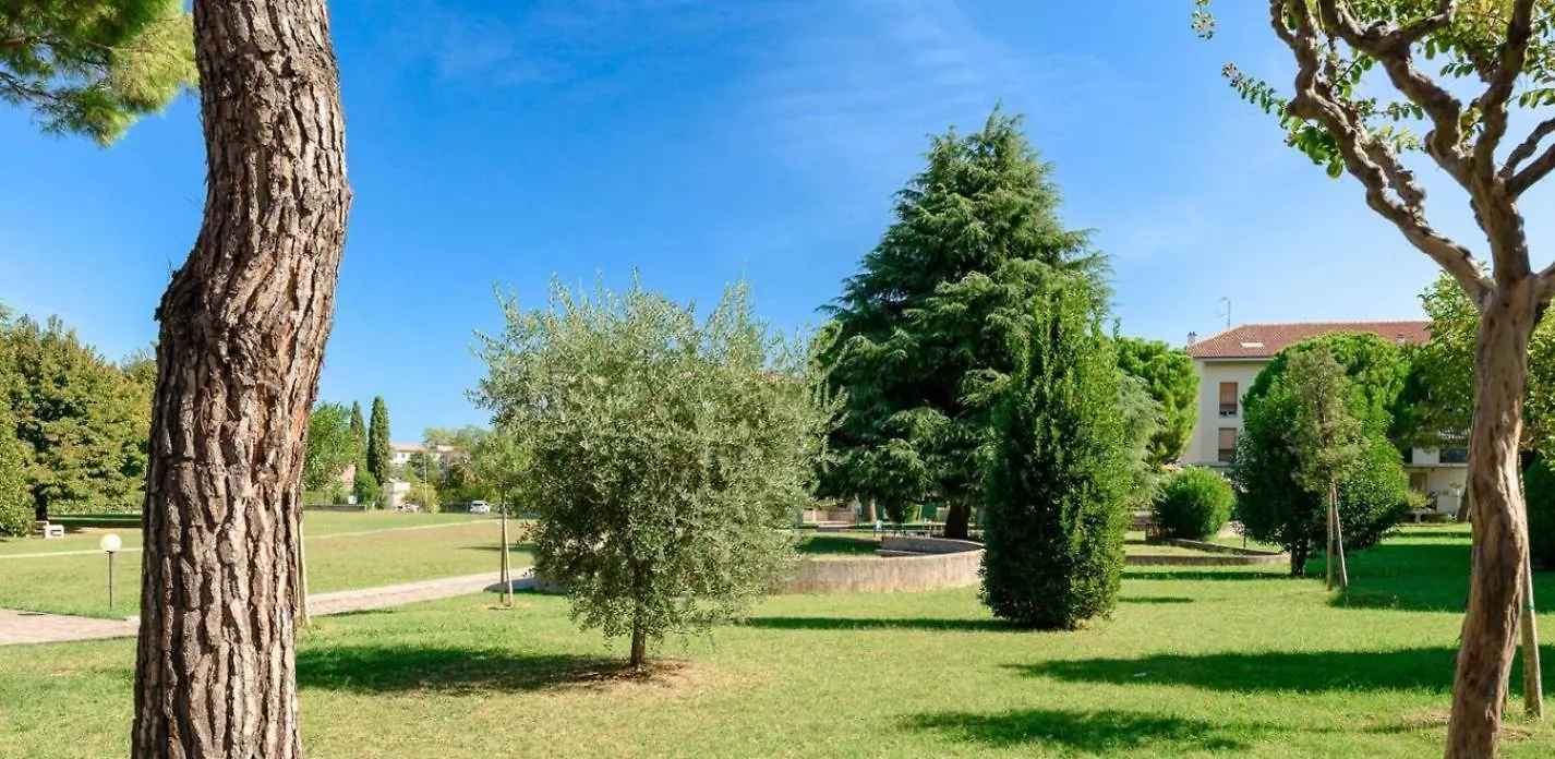 La Casa Di Olivia - Vista Lago Desenzano del Garda 0*,  Italy